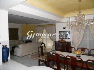 Πολυτελής Βίλα με Πισίνα προς Πώληση  στο Λαγονήσι