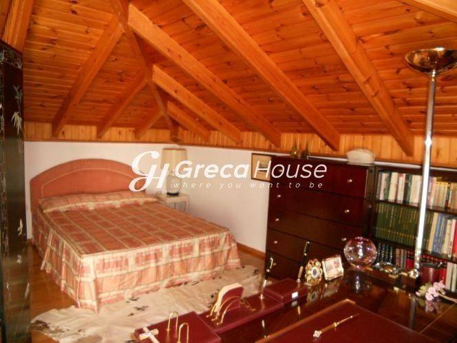 Πολυτελής Βίλα με Πισίνα προς Πώληση  στο Λαγονήσι