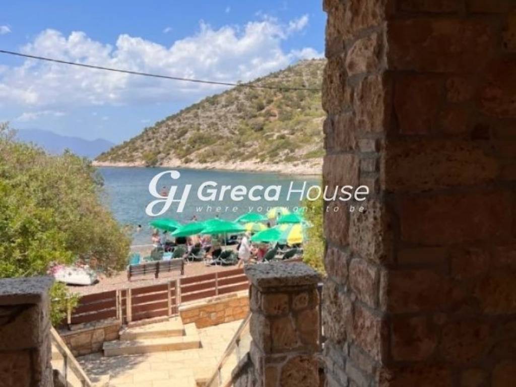 Λουτράκι - Περαχώρα Παραθαλάσσια Βίλα προς Πώληση