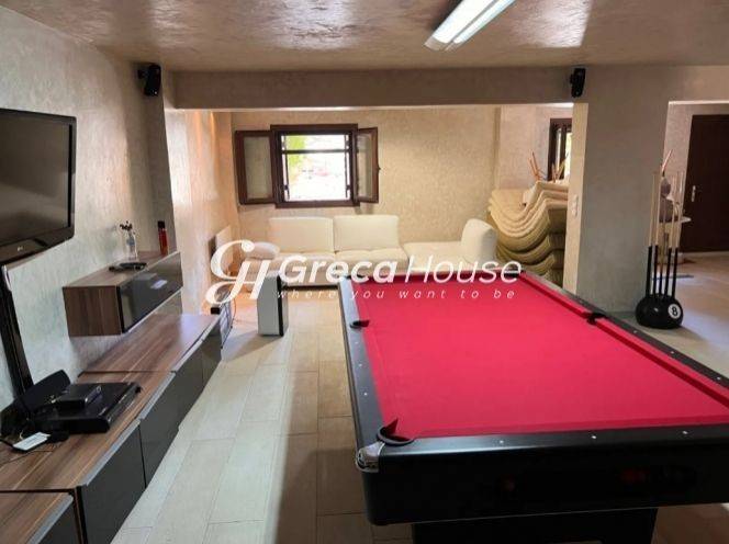 Λουτράκι - Περαχώρα Παραθαλάσσια Βίλα προς Πώληση