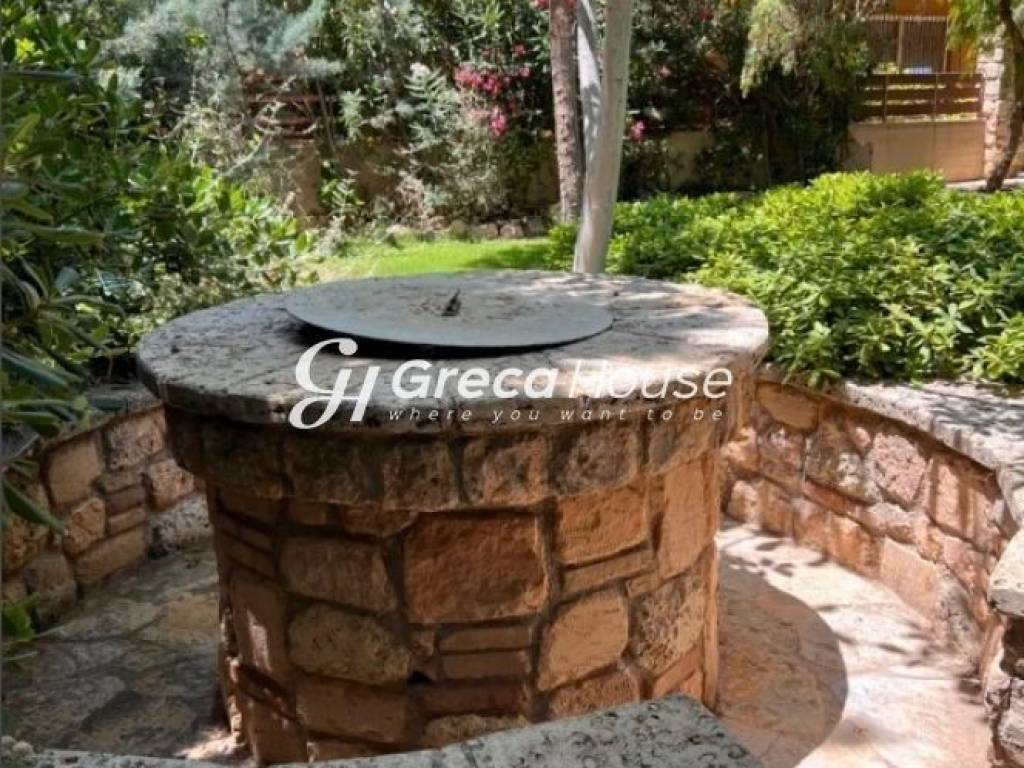 Λουτράκι - Περαχώρα Παραθαλάσσια Βίλα προς Πώληση