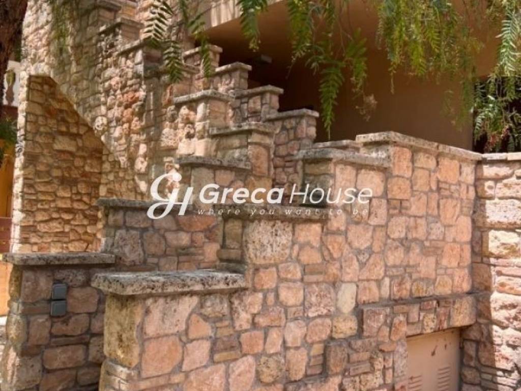 Λουτράκι - Περαχώρα Παραθαλάσσια Βίλα προς Πώληση