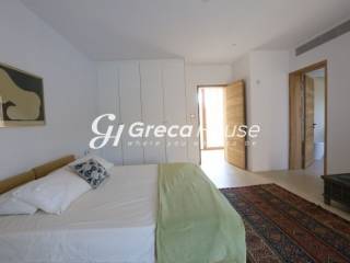 Πολυτελής Παραθαλάσσια Βίλα προς Πώληση στο Πόρτο Χέλι