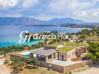 Πολυτελής Παραθαλάσσια Βίλα προς Πώληση στο Πόρτο Χέλι