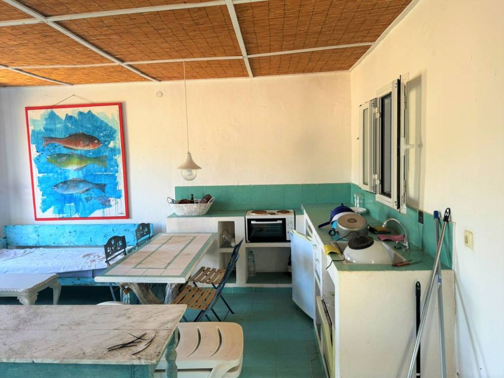 Open plan kitchen area