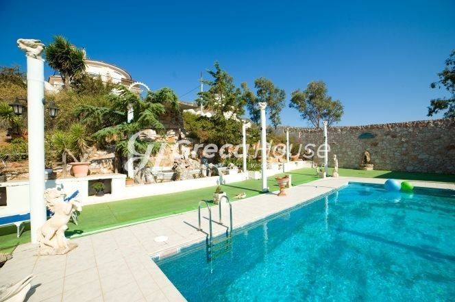 Villa for sale in Attika Keratea