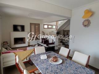 Eπιπλωμένη Βίλα προς Πώληση στην Επίδαυρο.