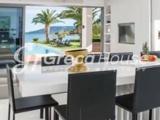 Παραθαλάσσια Βίλα με Ιδιωτική Παραλία  στην Ερμιόνη