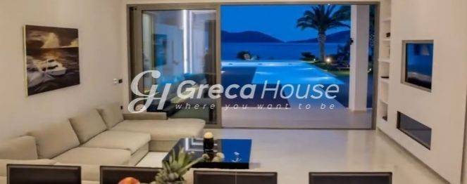 Παραθαλάσσια Βίλα με Ιδιωτική Παραλία  στην Ερμιόνη