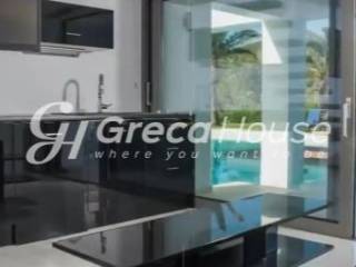 Παραθαλάσσια Βίλα με Ιδιωτική Παραλία  στην Ερμιόνη