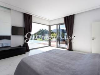 Παραθαλάσσια Βίλα με Ιδιωτική Παραλία  στην Ερμιόνη