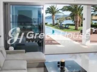 Παραθαλάσσια Βίλα με Ιδιωτική Παραλία  στην Ερμιόνη