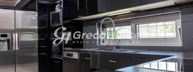 Παραθαλάσσια Βίλα με Ιδιωτική Παραλία  στην Ερμιόνη