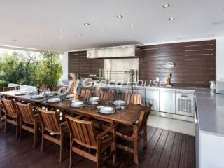 Παραθαλάσσια Βίλα με Ιδιωτική Παραλία  στην Ερμιόνη