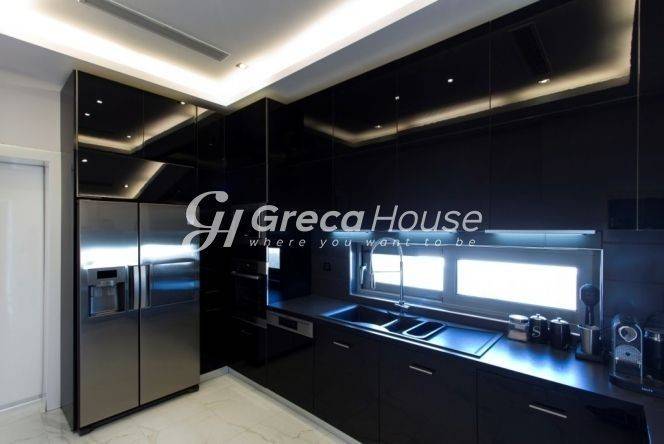 Παραθαλάσσια Βίλα με Ιδιωτική Παραλία  στην Ερμιόνη