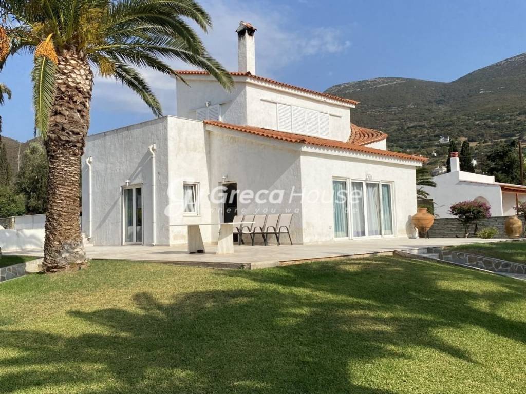 Πολυτελής Βίλα Πάνω στο Κύμα – Στύρα, Νιμπορειό, Εύβοια