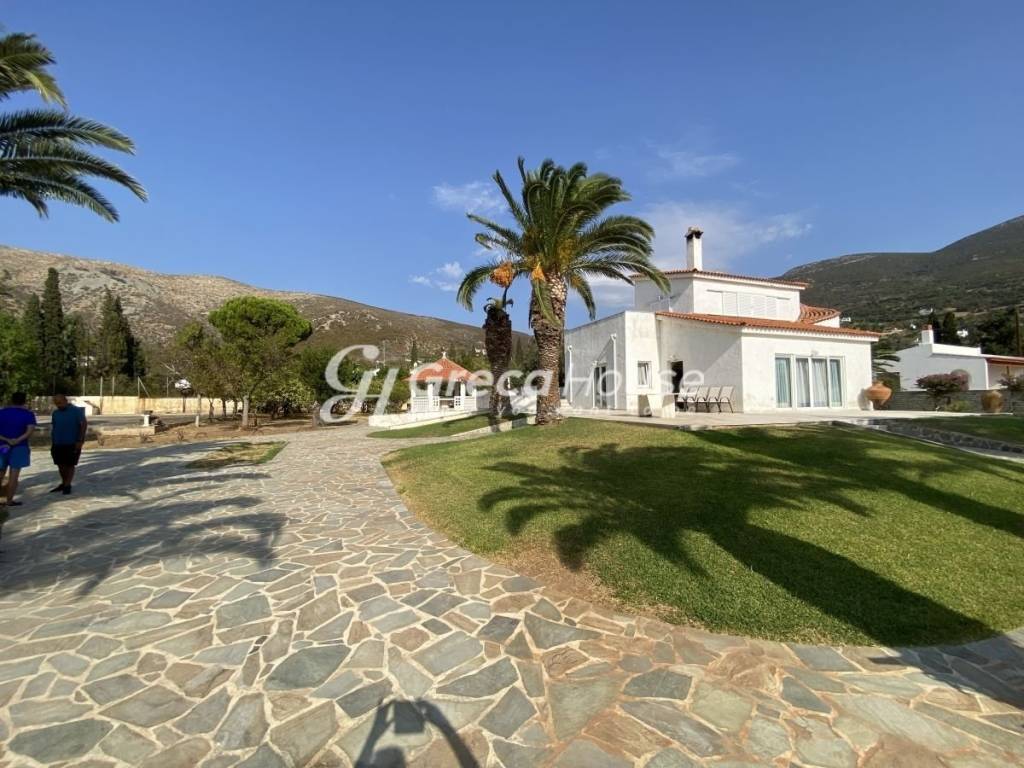 Πολυτελής Βίλα Πάνω στο Κύμα – Στύρα, Νιμπορειό, Εύβοια