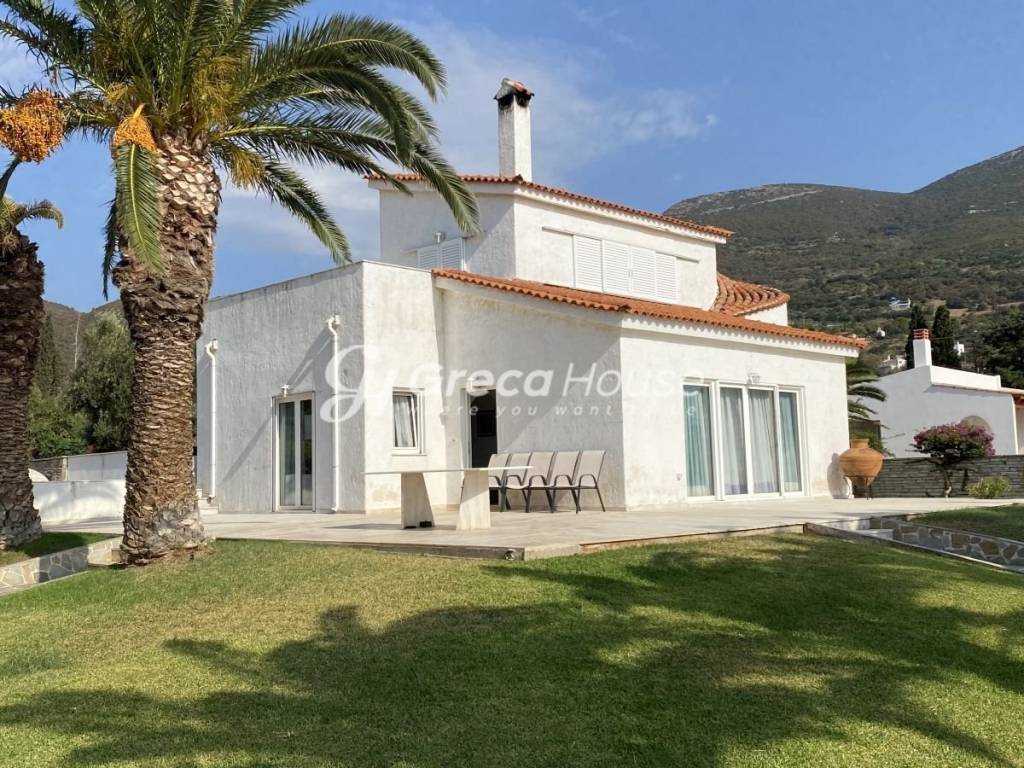 Πολυτελής Βίλα Πάνω στο Κύμα – Στύρα, Νιμπορειό, Εύβοια