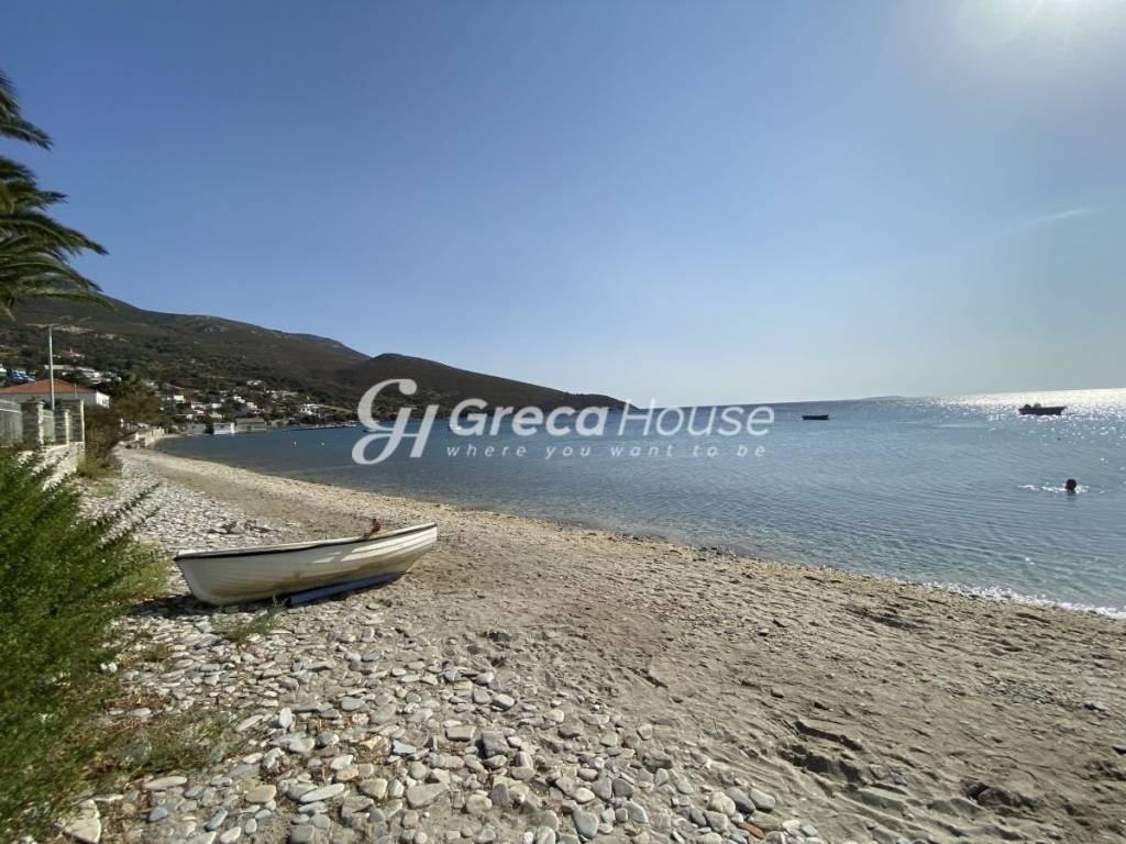 Πολυτελής Βίλα Πάνω στο Κύμα – Στύρα, Νιμπορειό, Εύβοια