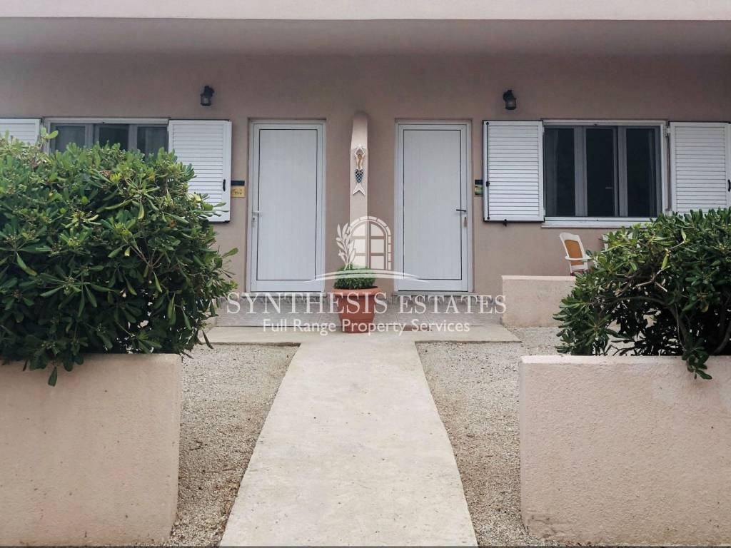 Exterior photos 2 ground floor self-contained apartments