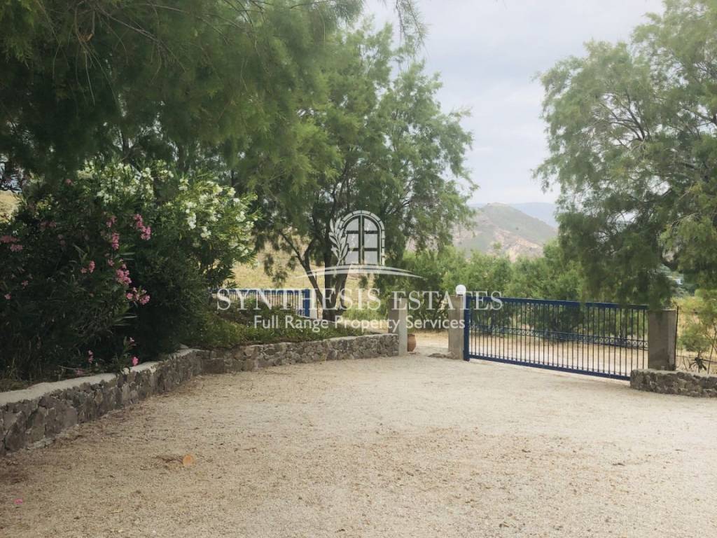 Exterior photos property entrance