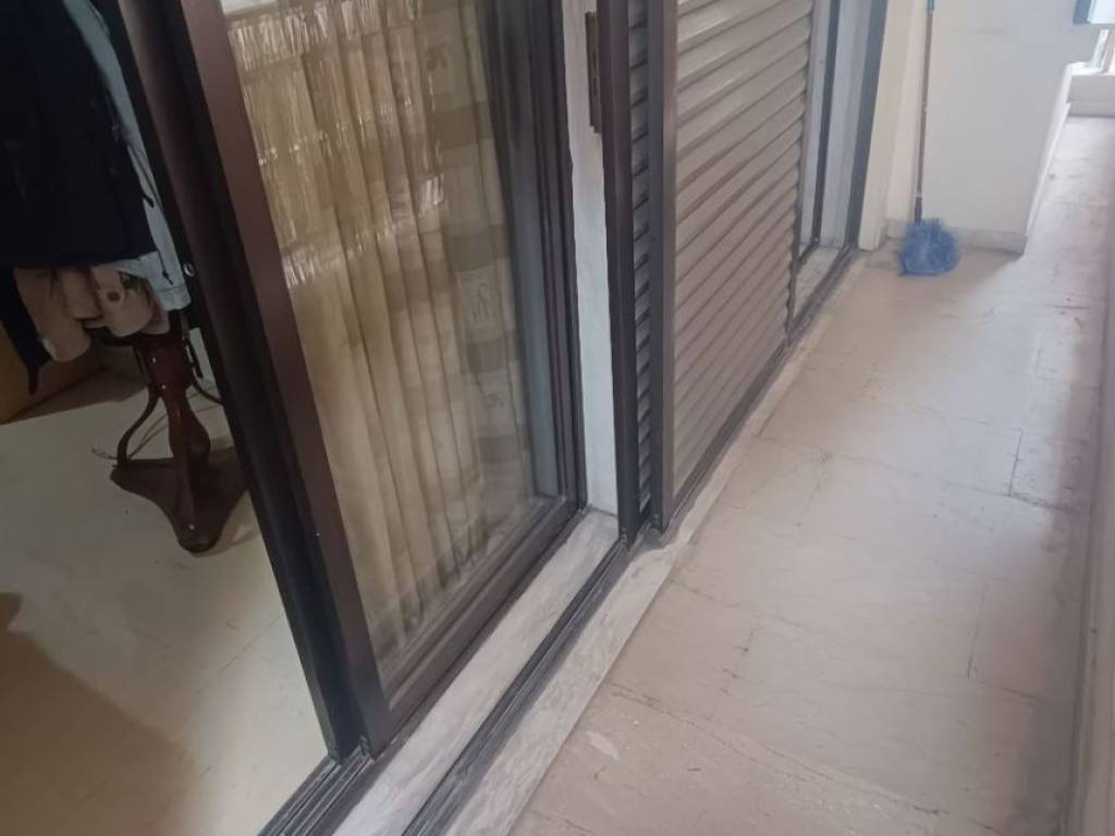 ΜΠΑΛΚΟΝΙ ΜΠΡΟΣΤΑ