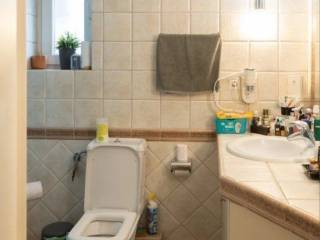 Forumland Real Estate, Μπάνιο