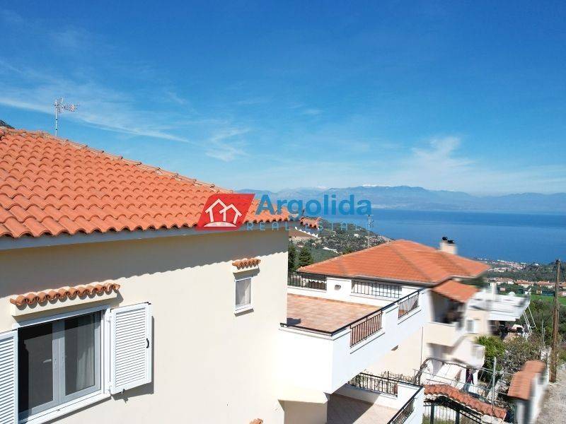 Θέα από μπαλκόνι