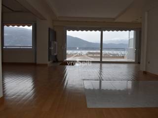 ΜΕΓΑΛΟ ΚΑΘΙΣΤΙΚΟ ΜΕ ΘΕΑ