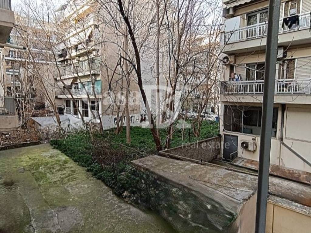 Θέα από μπαλκόνι