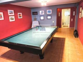 PLAYROOM&#039;S LIVING ROOM