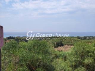 Ημιτελές ξενοδοχείο με απεριόριστη θέα στη θάλασσα