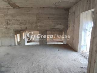 Ημιτελές ξενοδοχείο με απεριόριστη θέα στη θάλασσα