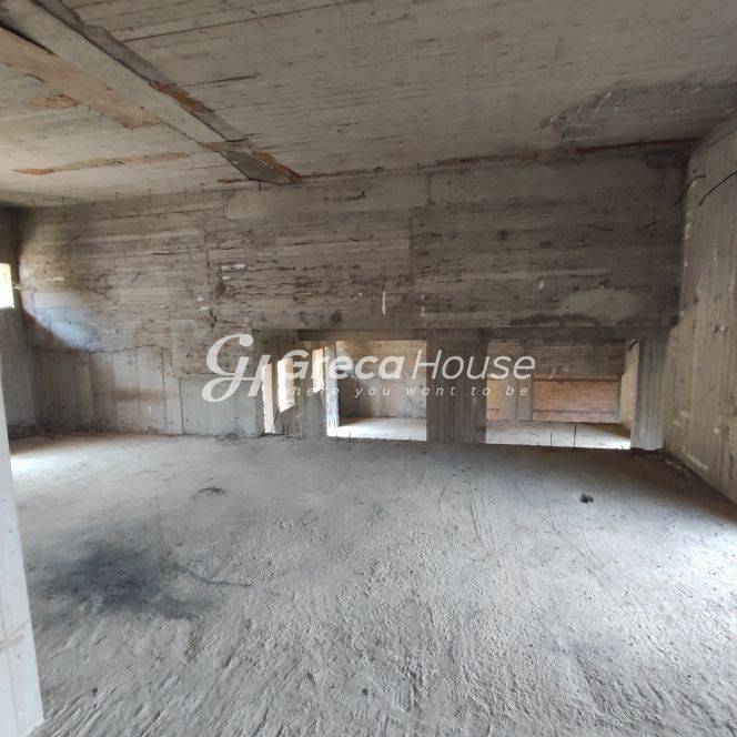 Ημιτελές ξενοδοχείο με απεριόριστη θέα στη θάλασσα