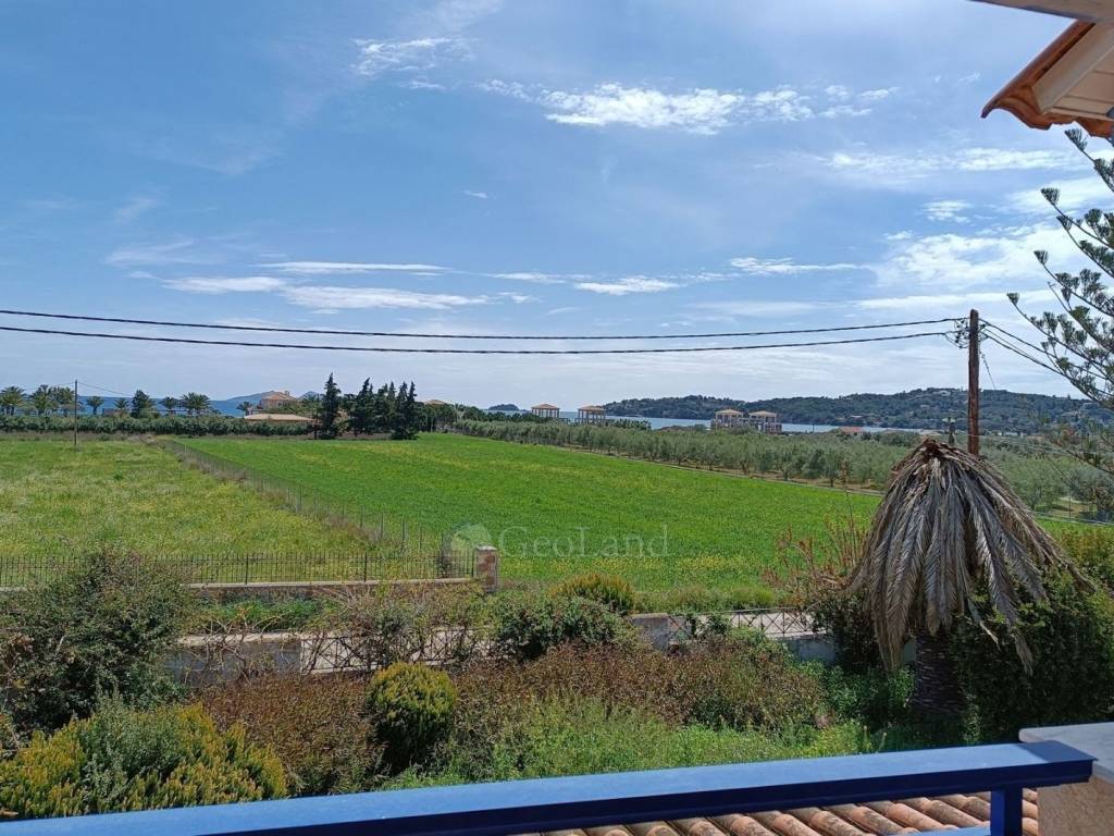 Θέα από μπαλκόνι