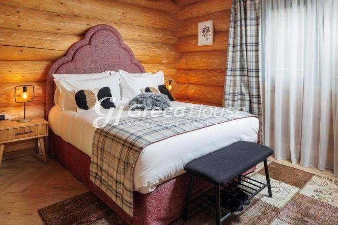 Παρνασσός Πετρόκτιστο Ξενοδοχείο προς Πώληση