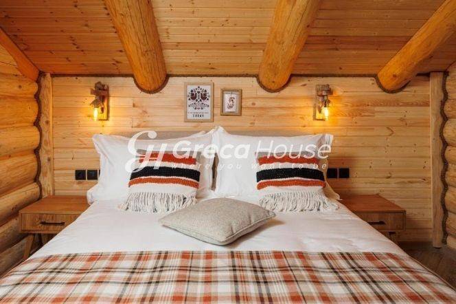 Παρνασσός Πετρόκτιστο Ξενοδοχείο προς Πώληση