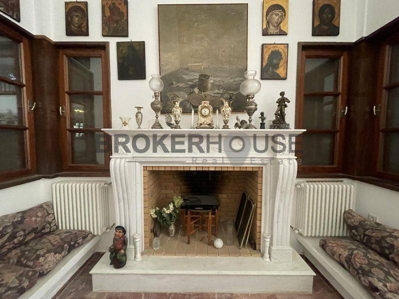 Σαλόνι,Τζάκι