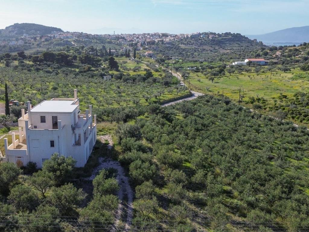 for sale a villa in an early stage of construction