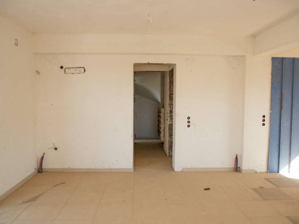 for sale a villa in an early stage of construction