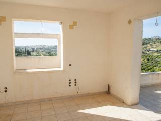 for sale a villa in an early stage of construction