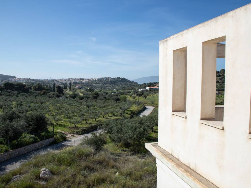 for sale a villa in an early stage of construction