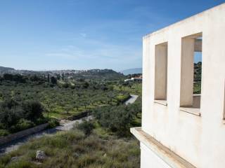 for sale a villa in an early stage of construction