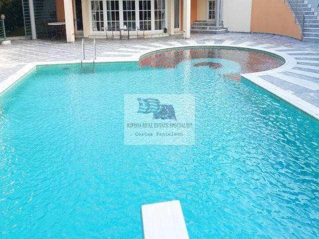 COMMON SWIMMING POOL