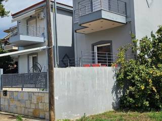 New 3-level maisonette on a plot of 250 sq.m.