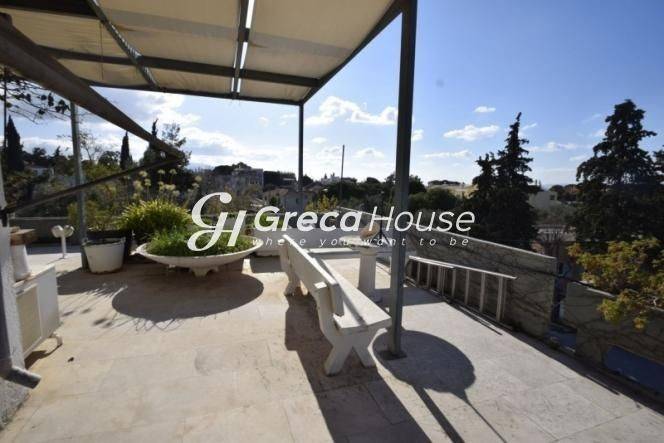 Πωλείται Μεζονέτα με Ποσοστό Οικοπέδου – Κηφισιά