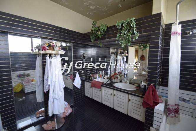 Πωλείται Μεζονέτα με Ποσοστό Οικοπέδου – Κηφισιά