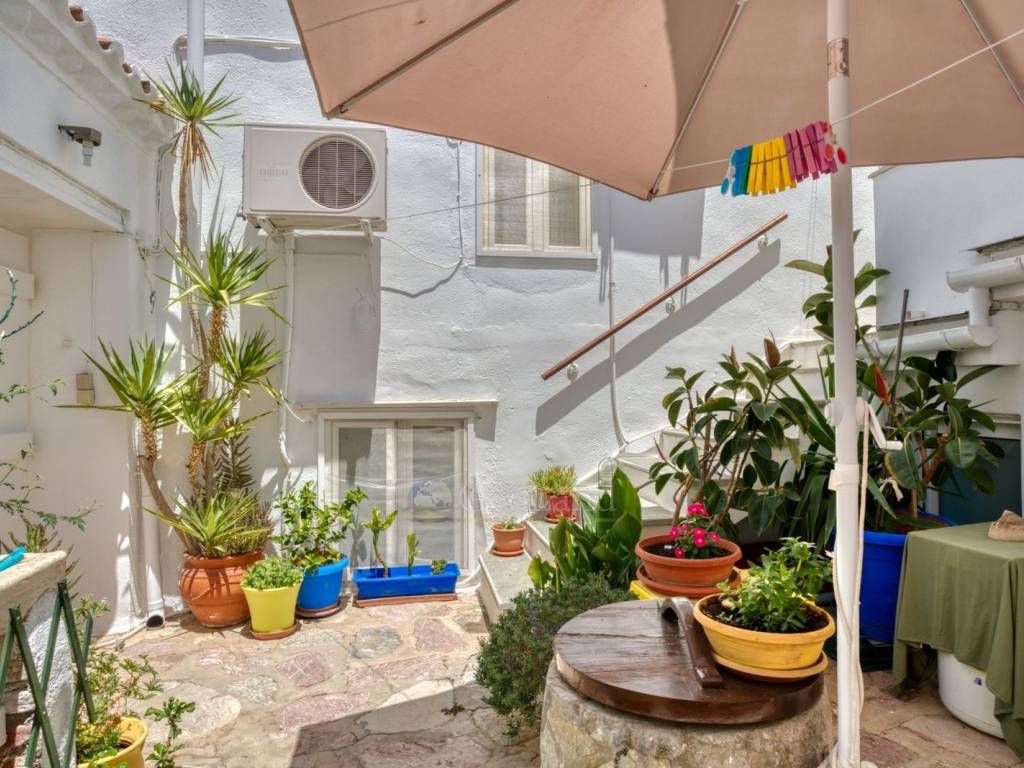 Θέα από μπαλκόνι