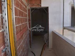 ΕΙΣΟΔΟΣ ΕΠΑΝΩ ΟΡΟΦΟΥ