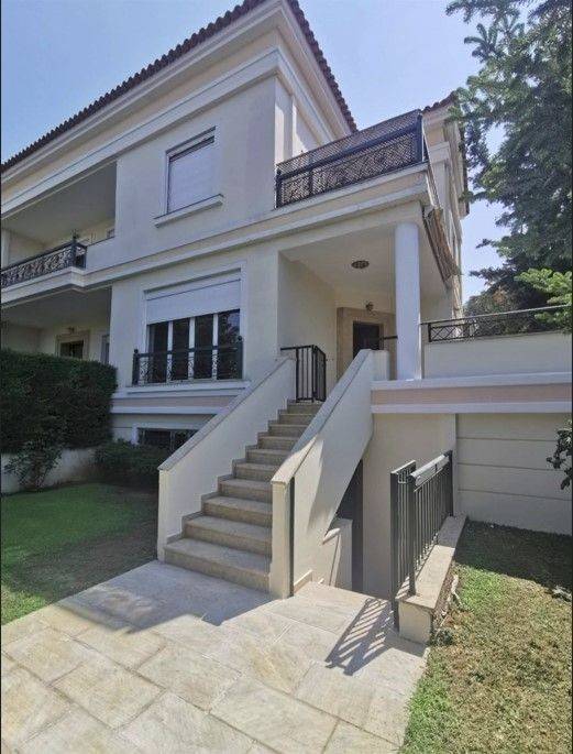 maisonette 310 sq.m.